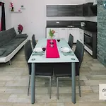 Paradise Apartment *